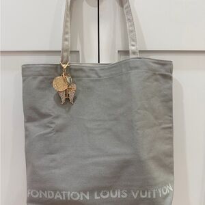 Foundation Louis Vuitton (FVL) Light Gray Tote with Keychain